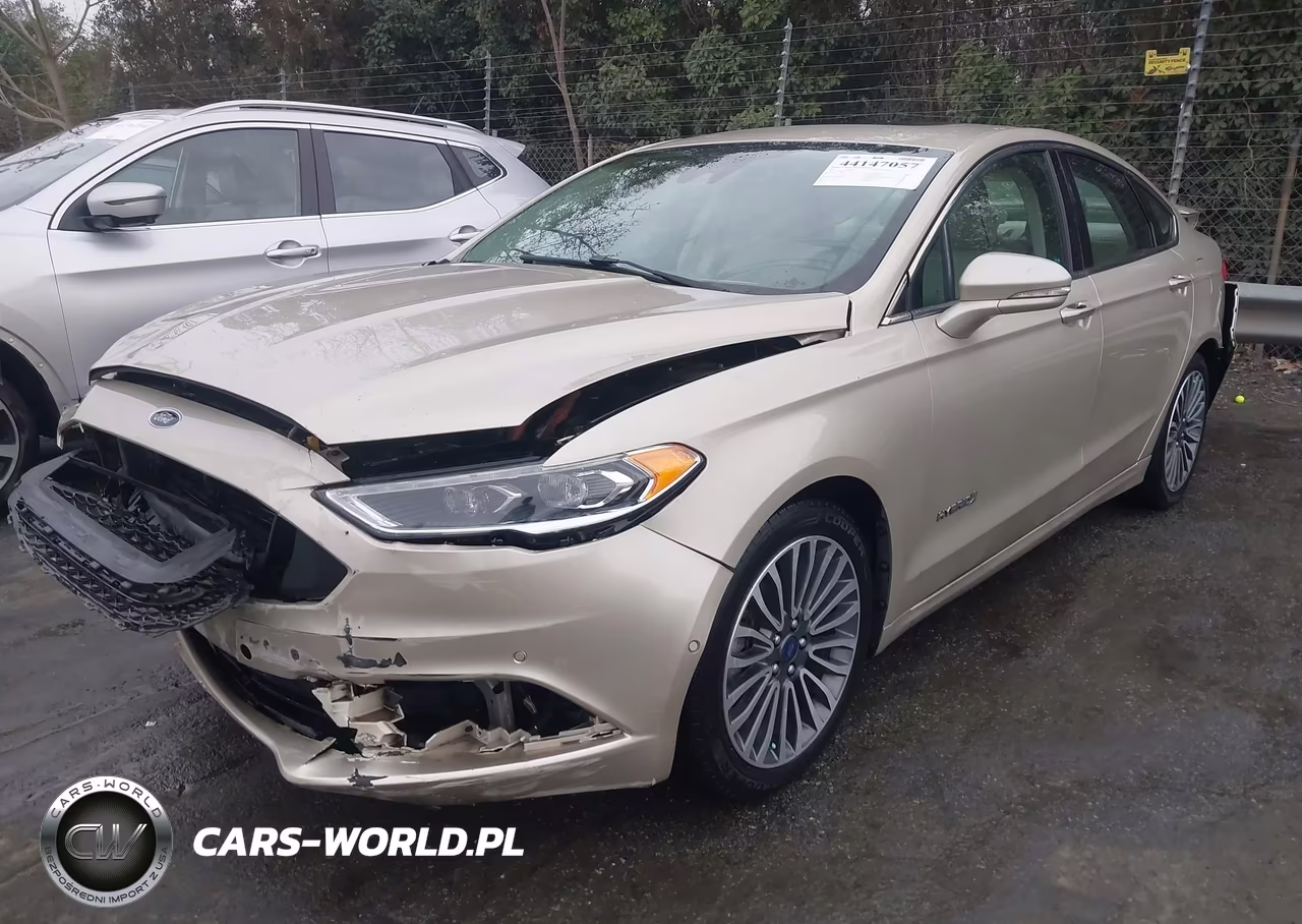 2017 Ford Fusion Hybrid Platinum VIN:3FA6P0RU1HR320926 - 2