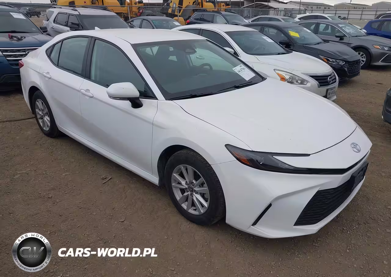 2025 Toyota Camry Le