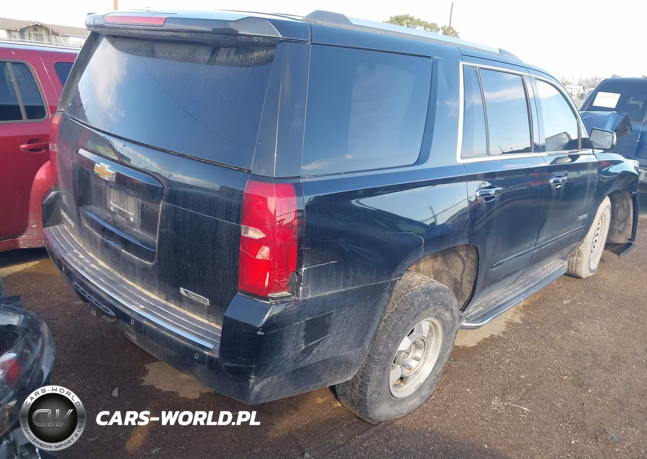 2018 Chevrolet Tahoe Premier VIN:1GNSCCKC4JR338045 - 4