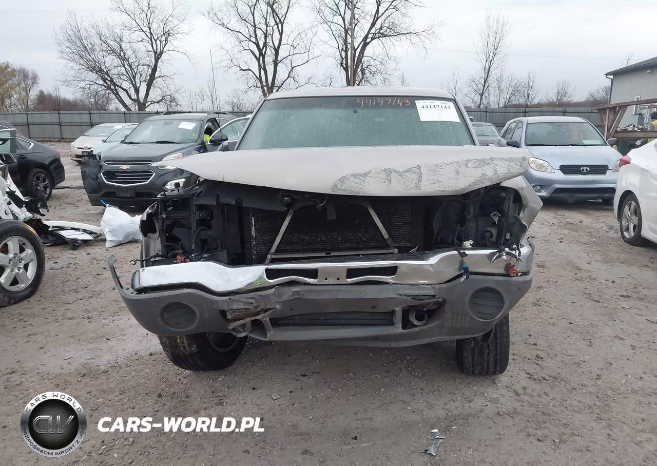 2003 GMC Sierra 1500 Work Truck VIN:1GTEC14X13Z350604 - 6