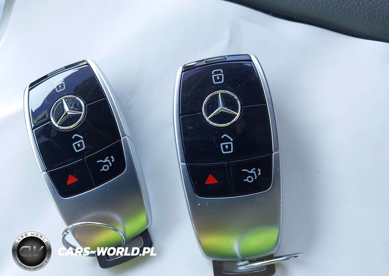 2020 Mercedes-Benz E 350 VIN:WDDZF8DB6LA752452 - 11