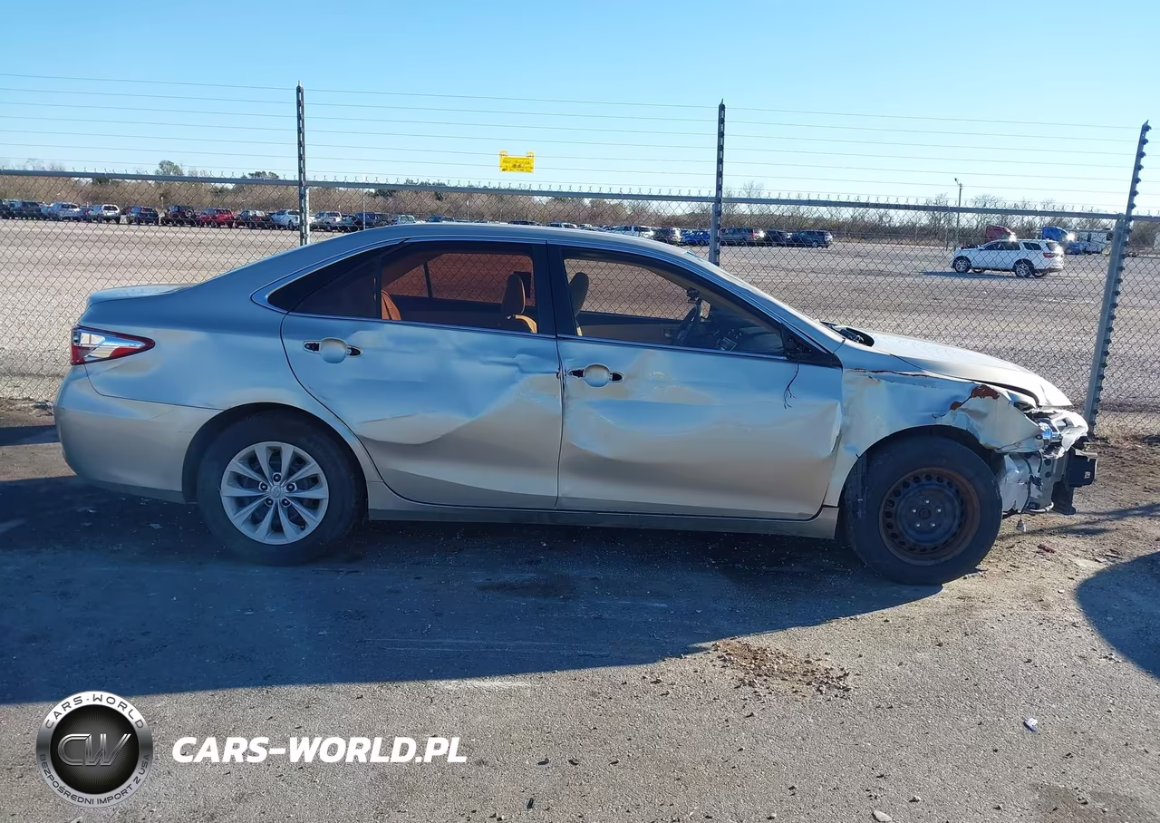 2017 Toyota Camry Le VIN:4T1BF1FK8HU650913 - 13