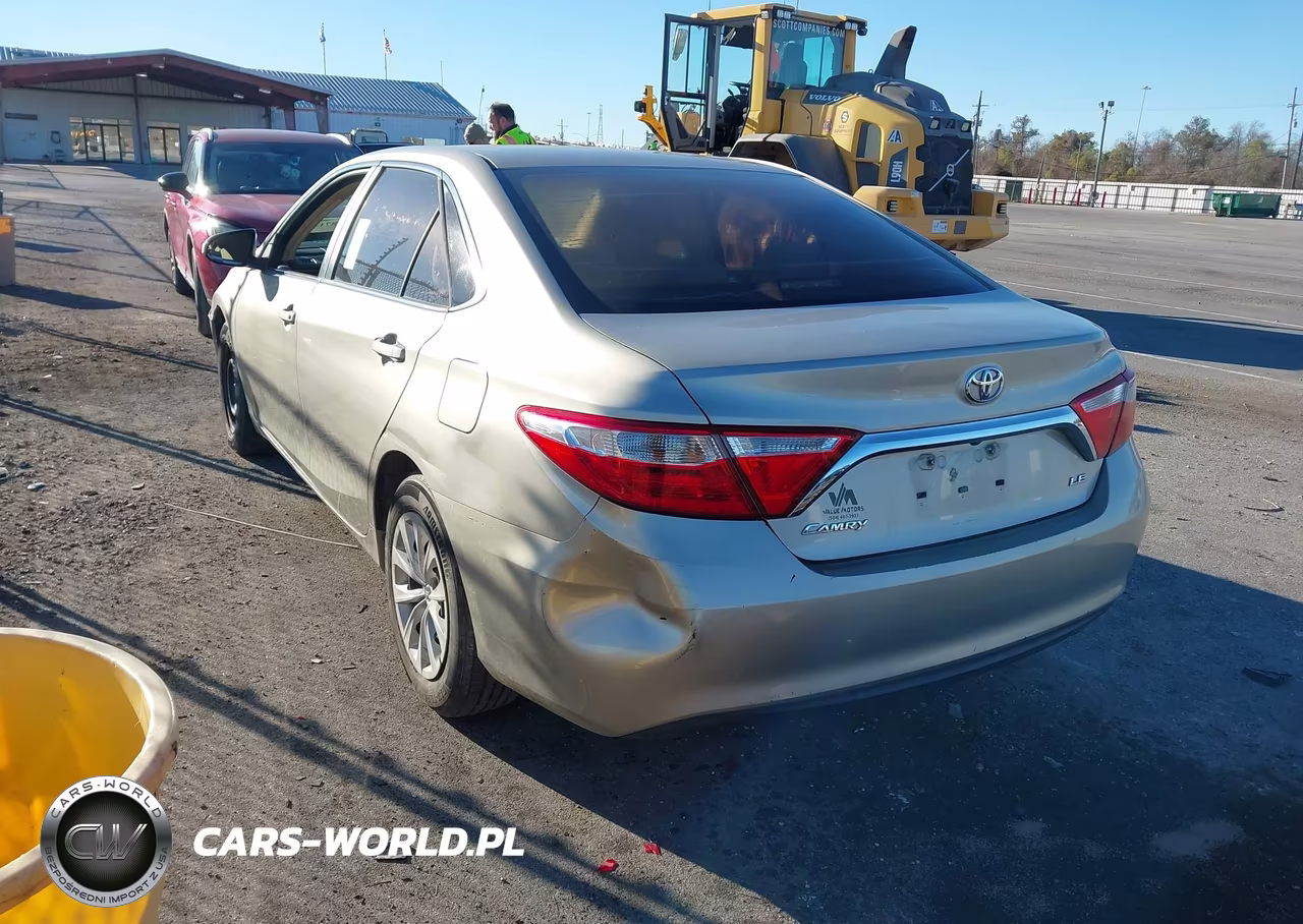 2017 Toyota Camry Le VIN:4T1BF1FK8HU650913 - 3