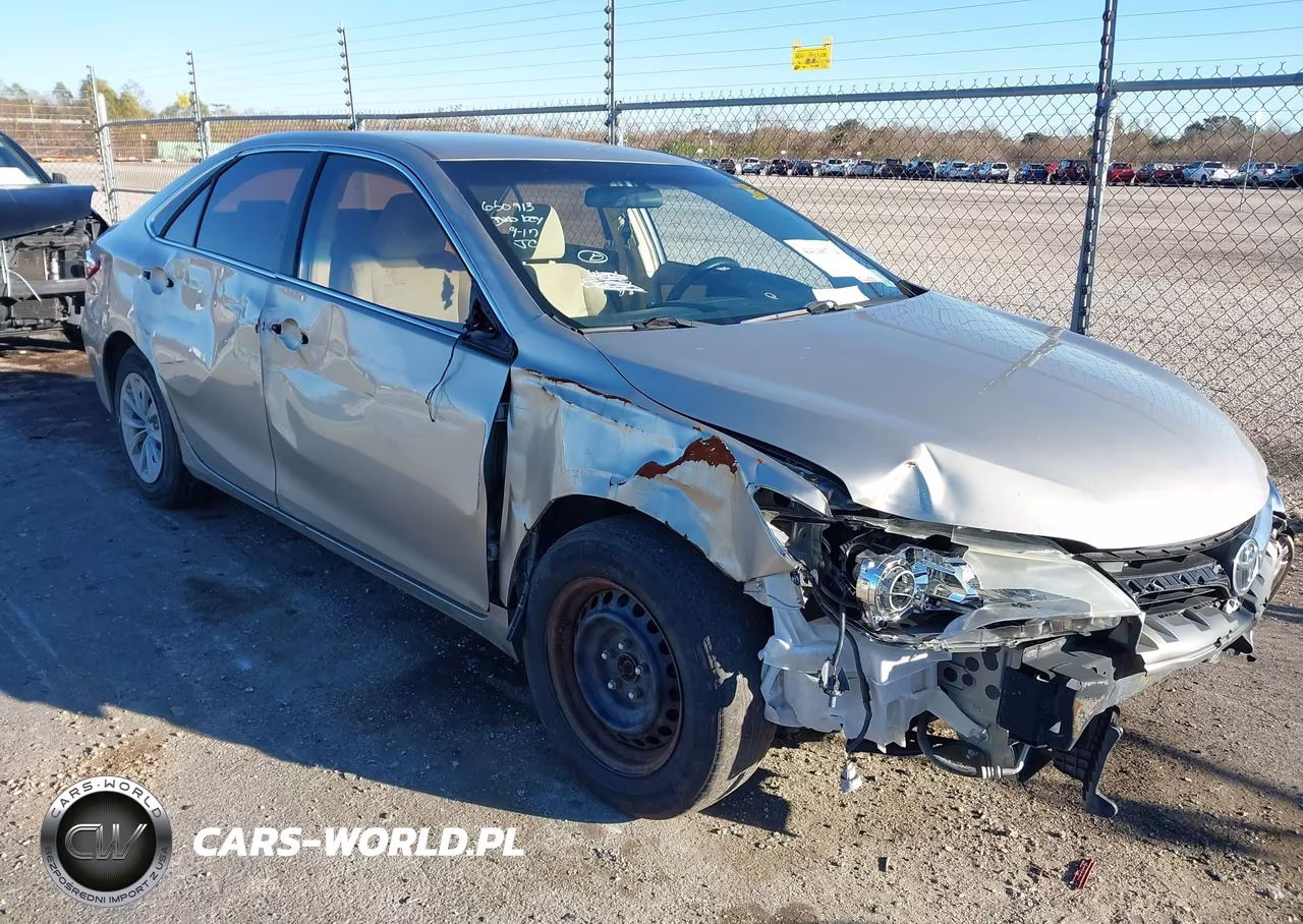 2017 Toyota Camry Le VIN:4T1BF1FK8HU650913 - 6
