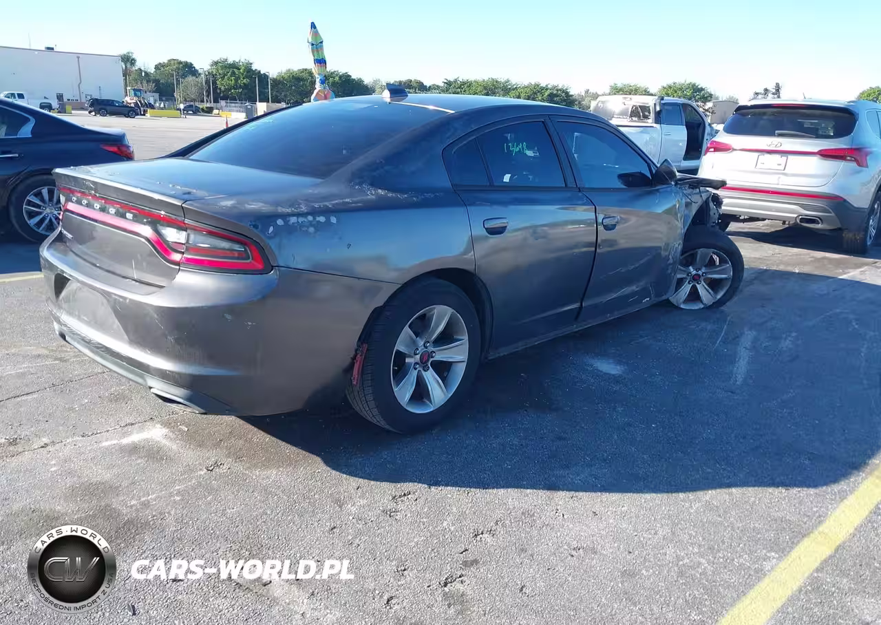 2017 Dodge Charger Sxt Rwd VIN:2C3CDXHG7HH525015 - 4