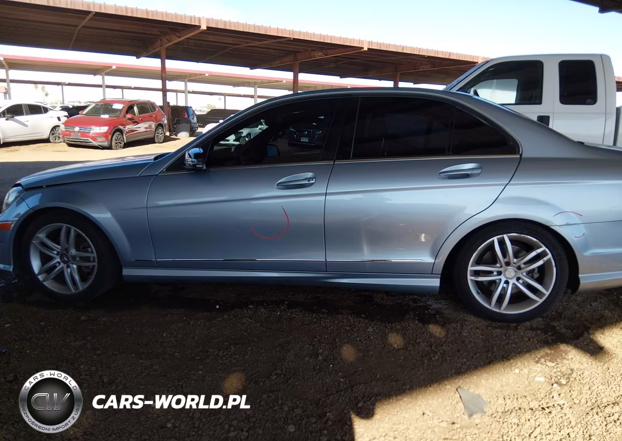 2013 Mercedes-Benz C 250 Sport VIN:WDDGF4HB3DR271247 - 14