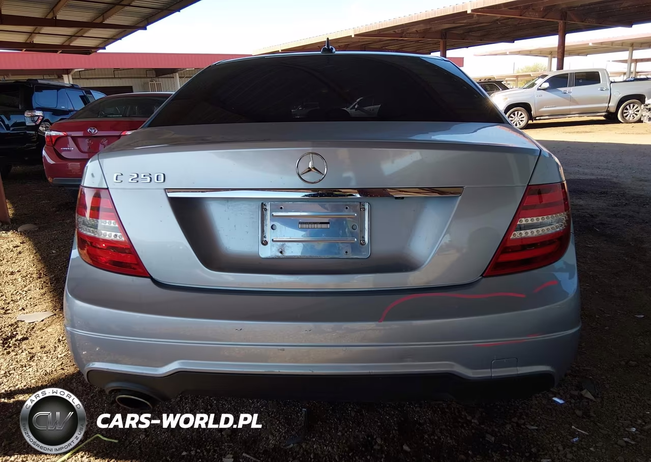 2013 Mercedes-Benz C 250 Sport VIN:WDDGF4HB3DR271247 - 16