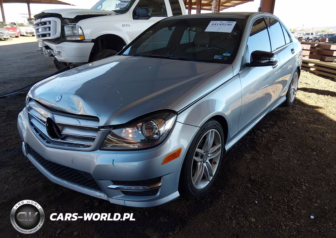 2013 Mercedes-Benz C 250 Sport VIN:WDDGF4HB3DR271247 - 2