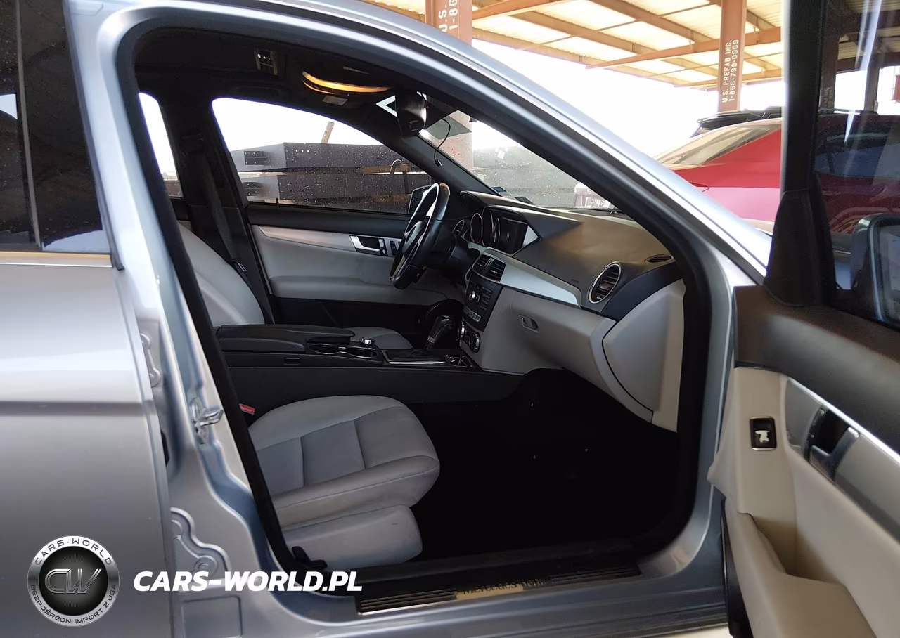 2013 Mercedes-Benz C 250 Sport VIN:WDDGF4HB3DR271247 - 5