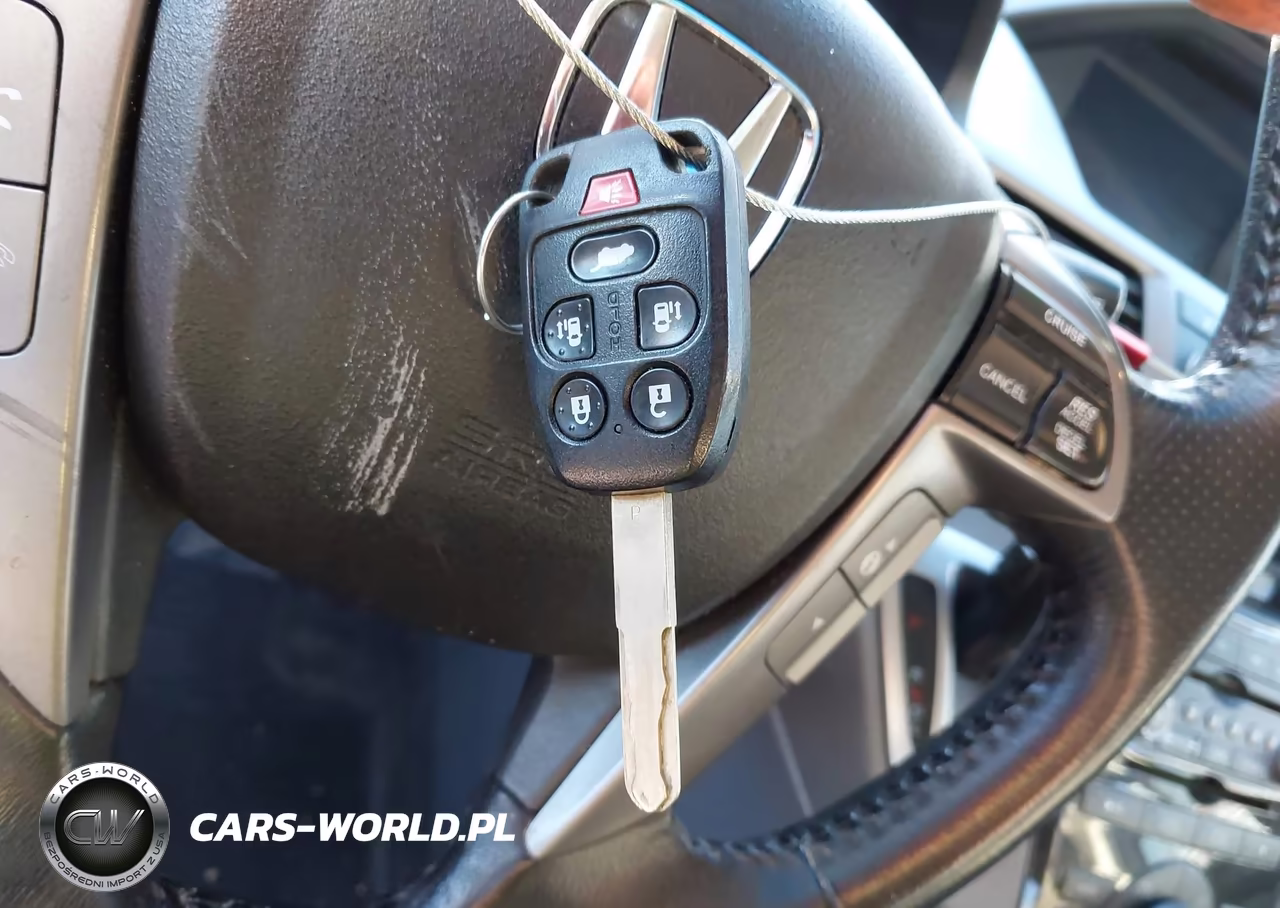 2012 Honda Odyssey Touring-Touring Elite VIN:5FNRL5H94CB079533 - 11