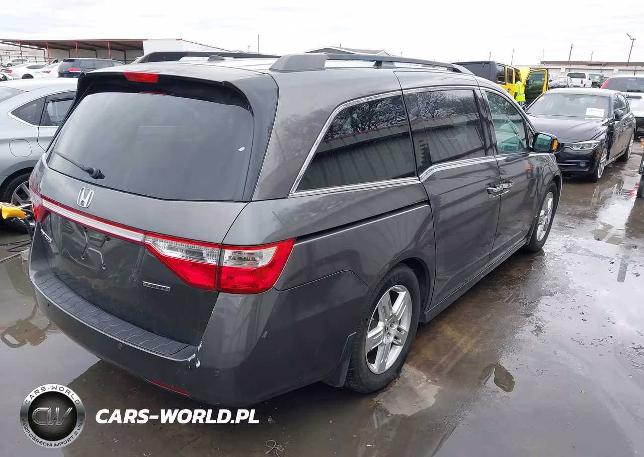2012 Honda Odyssey Touring-Touring Elite VIN:5FNRL5H94CB079533 - 4