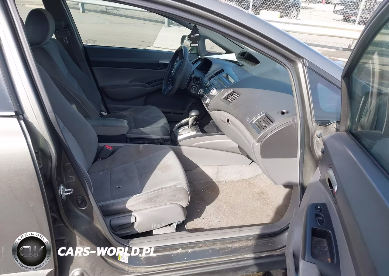 2008 Honda Civic Lx VIN:2HGFA16518H515890 - 5