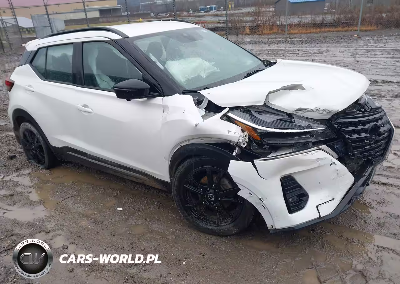 2022 Nissan Kicks Sr Xtronic Cvt