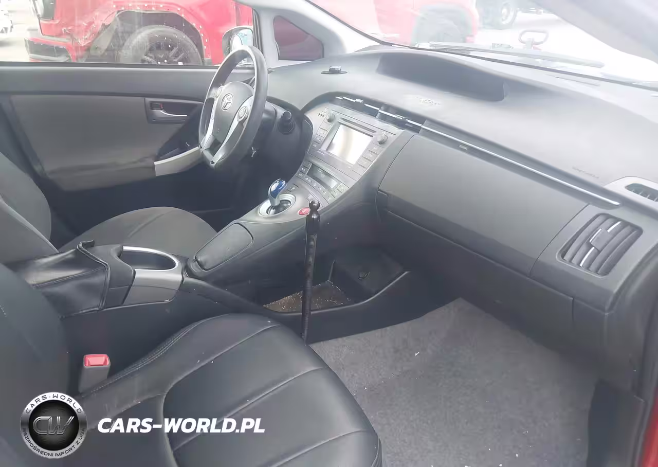 2012 Toyota Prius Three VIN:JTDKN3DU2C1530770 - 5
