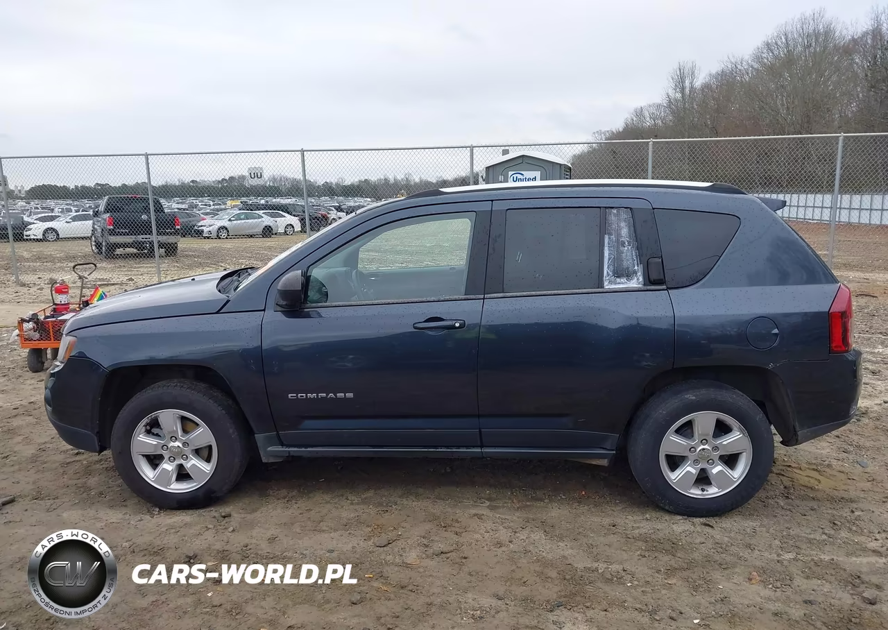 2014 Jeep Compass Sport VIN:1C4NJCBA2ED552142 - 14