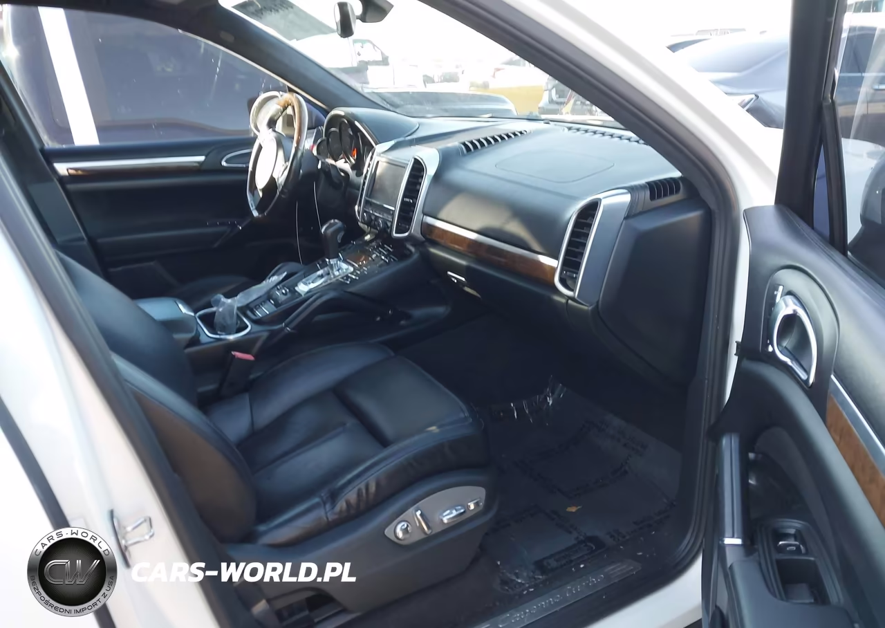 2012 Porsche Cayenne Turbo VIN:WP1AC2A20CLA80196 - 5