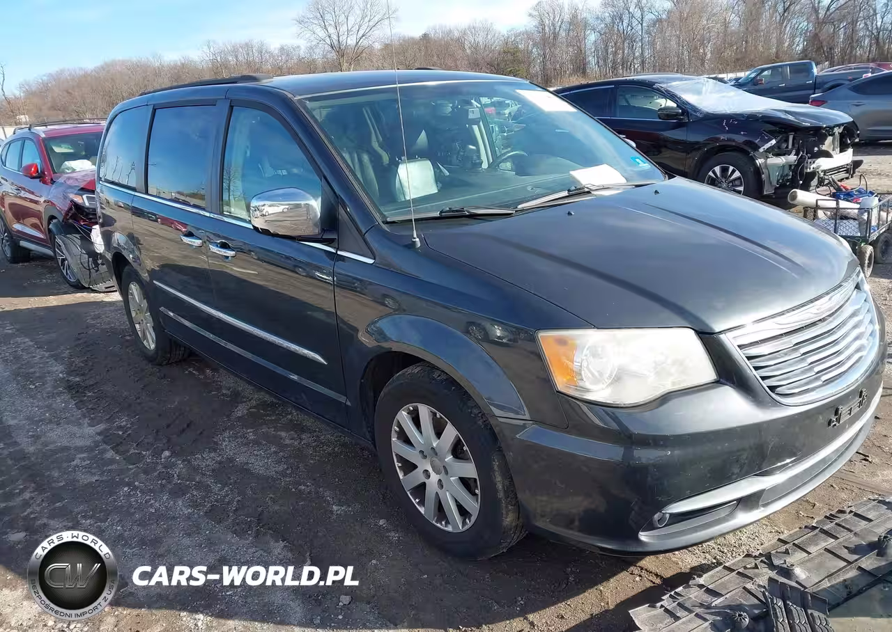 2012 Chrysler Town & Country Touring-L