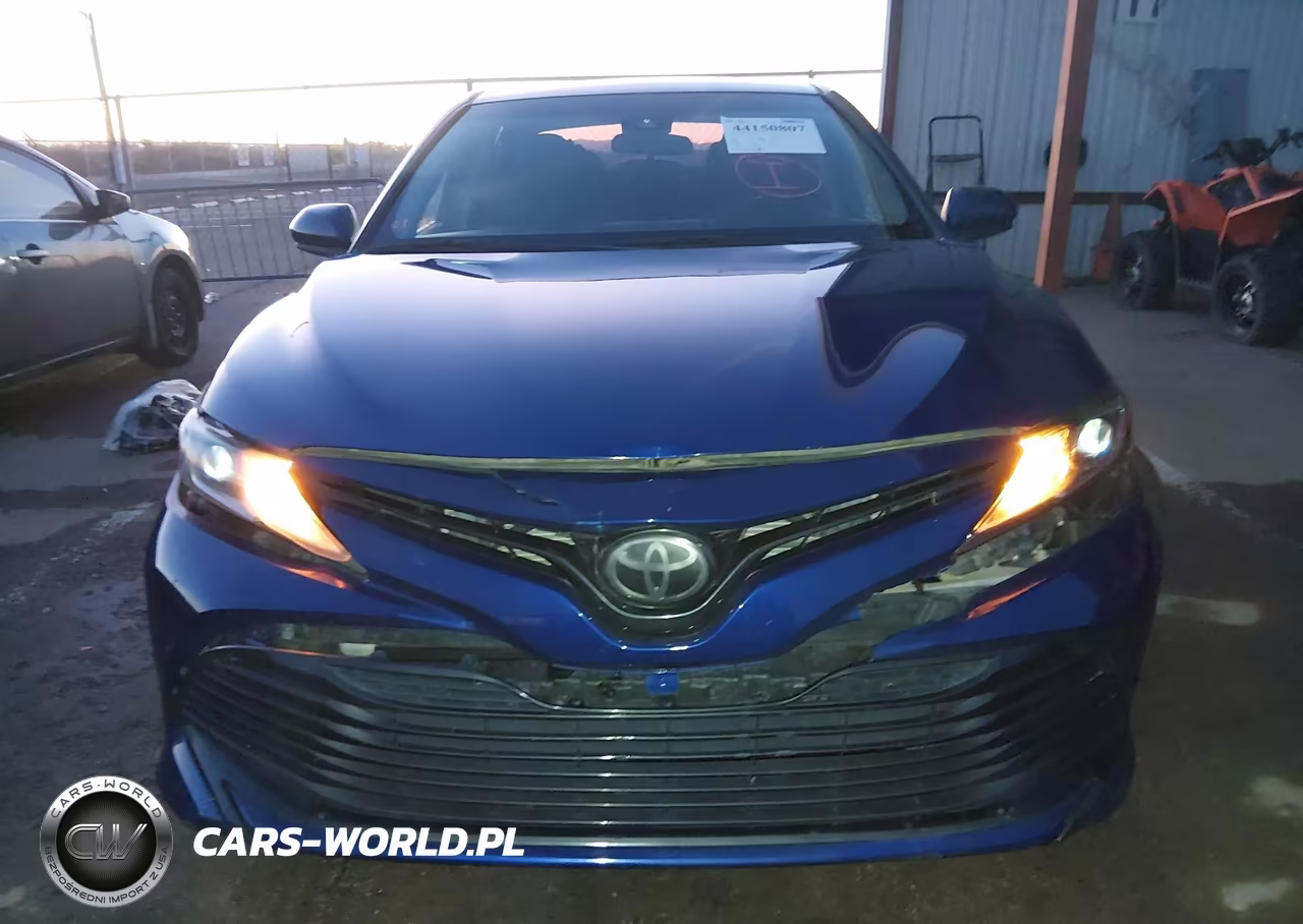 2018 Toyota Camry Le VIN:4T1B11HK5JU600312 - 12