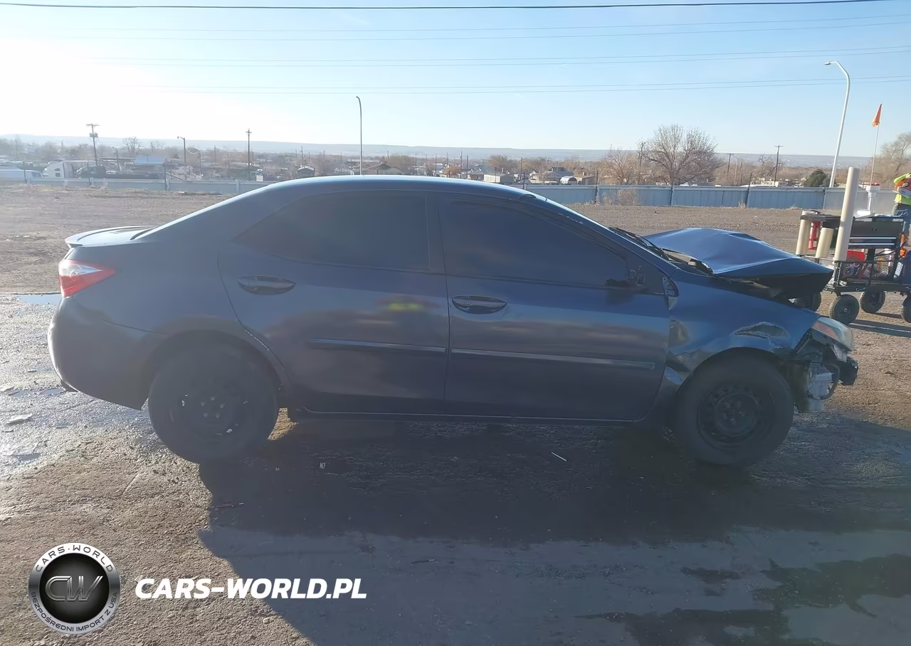 2015 Toyota Corolla Le Eco VIN:5YFBPRHE3FP180212 - 13