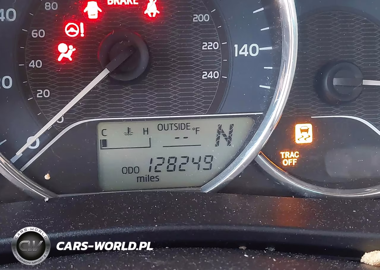 2015 Toyota Corolla Le Eco VIN:5YFBPRHE3FP180212 - 15
