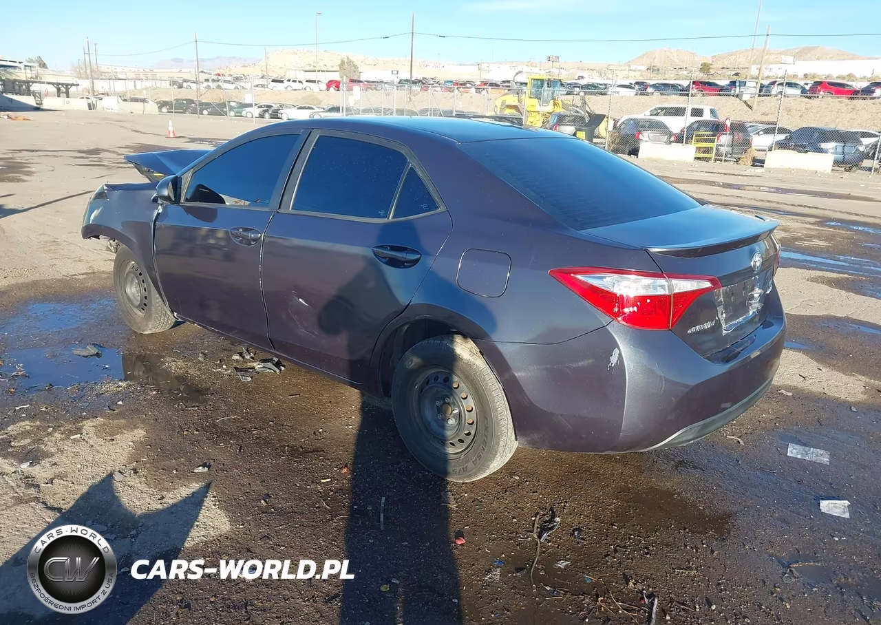 2015 Toyota Corolla Le Eco VIN:5YFBPRHE3FP180212 - 3