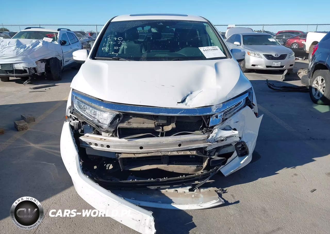 2023 Honda Odyssey Touring VIN:5FNRL6H84PB061570 - 13