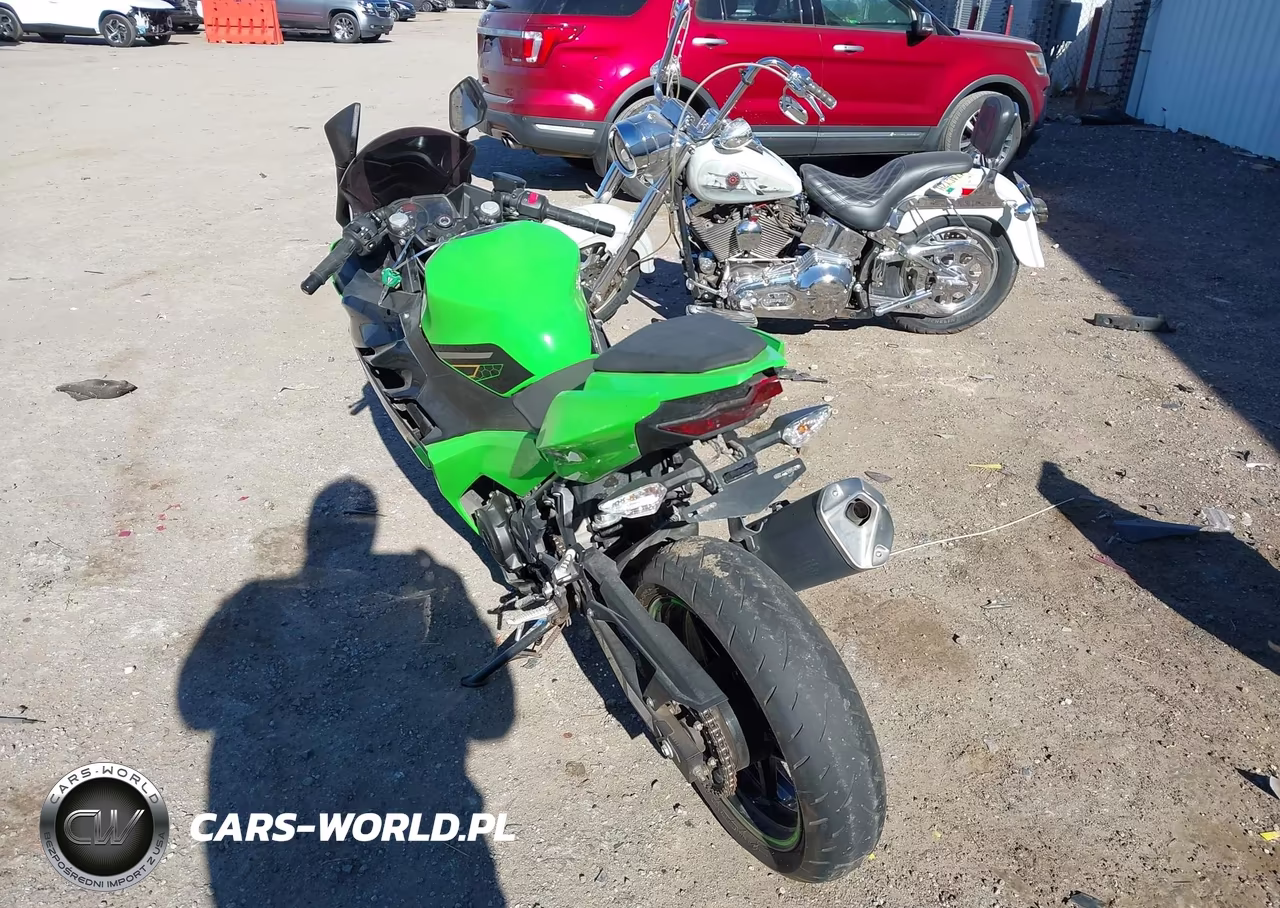 2020 Kawasaki Ex400 VIN:JKAEXKH1XLDA60128 - 3