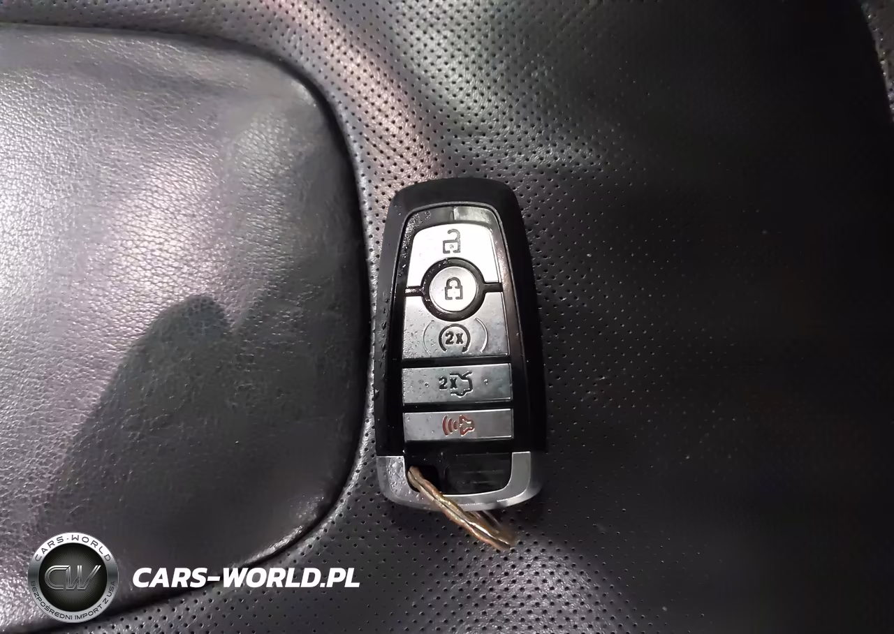 2019 Ford Edge Titanium VIN:2FMPK4K96KBC67345 - 11