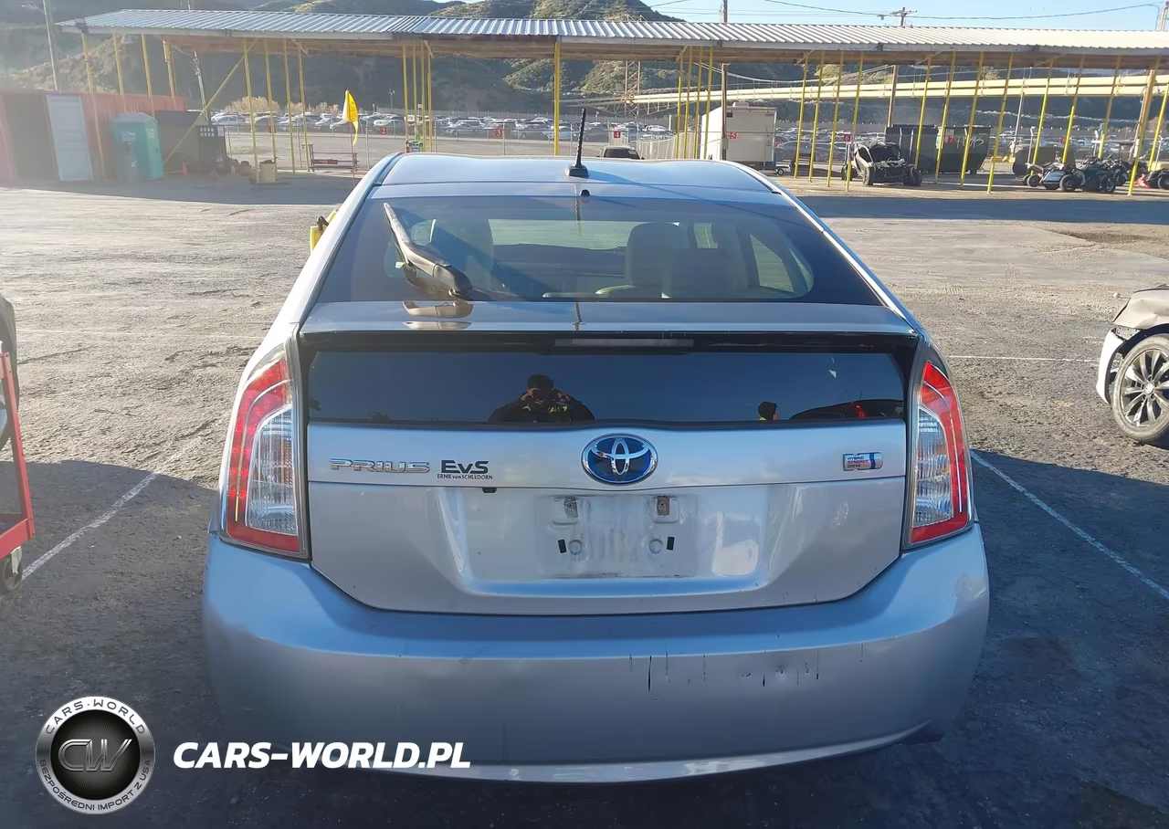 2012 Toyota Prius Four VIN:JTDKN3DU4C5511288 - 16