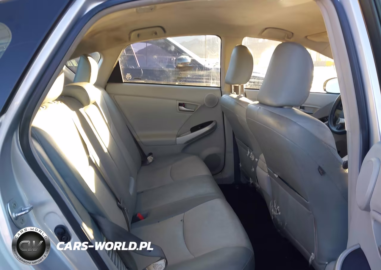 2012 Toyota Prius Four VIN:JTDKN3DU4C5511288 - 8
