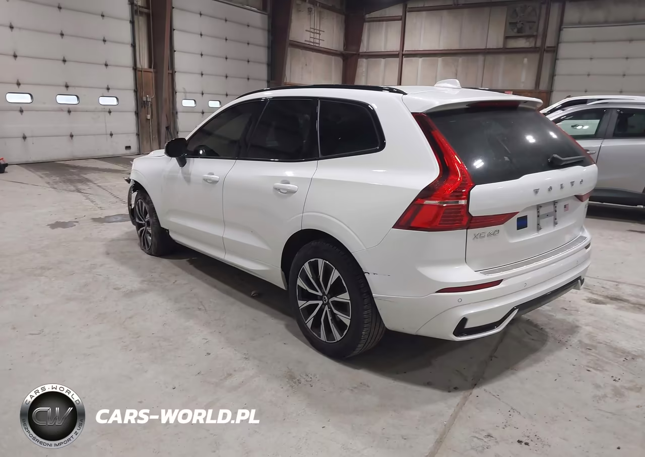 2024 Volvo Xc60 B5 Core Dark Theme VIN:YV4L12RK5R1783587 - 3