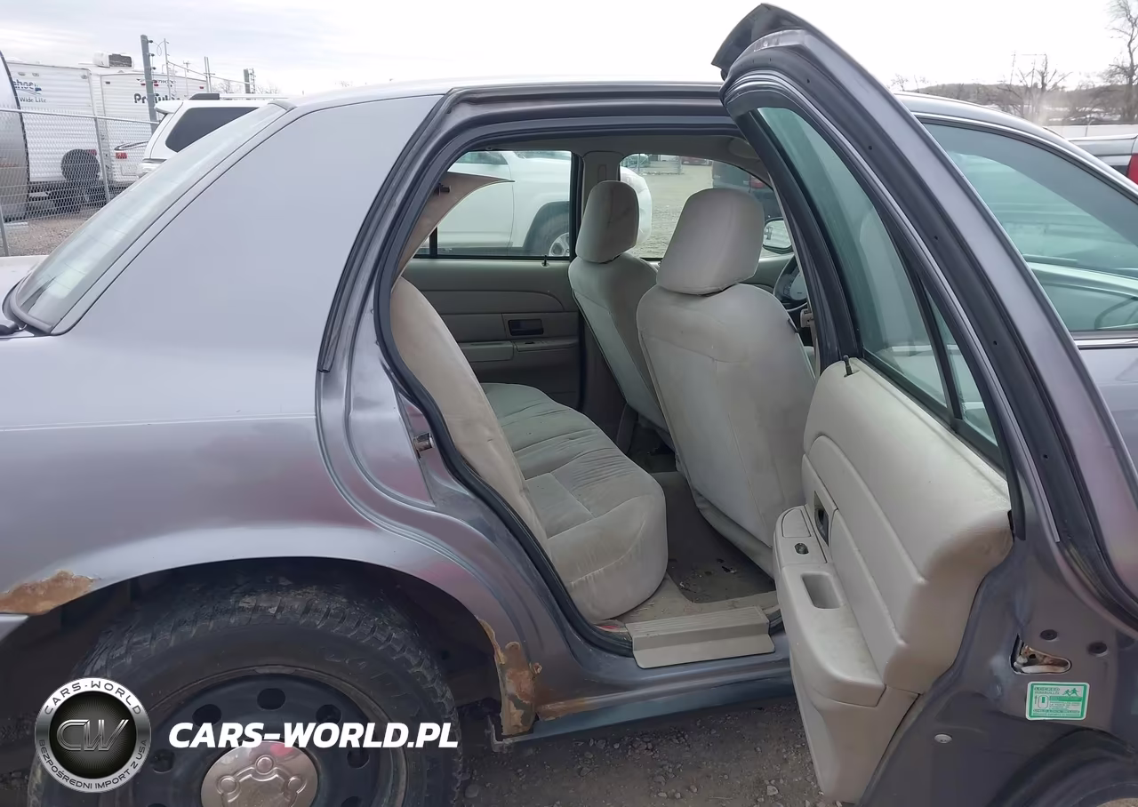 2006 Ford Crown Victoria Police-Police Interceptor VIN:2FAHP71W26X145728 - 8