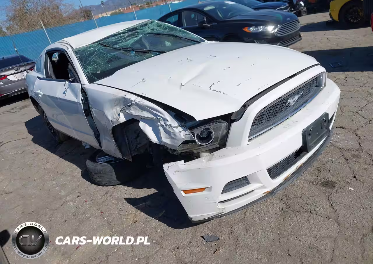 2013 Ford Mustang V6