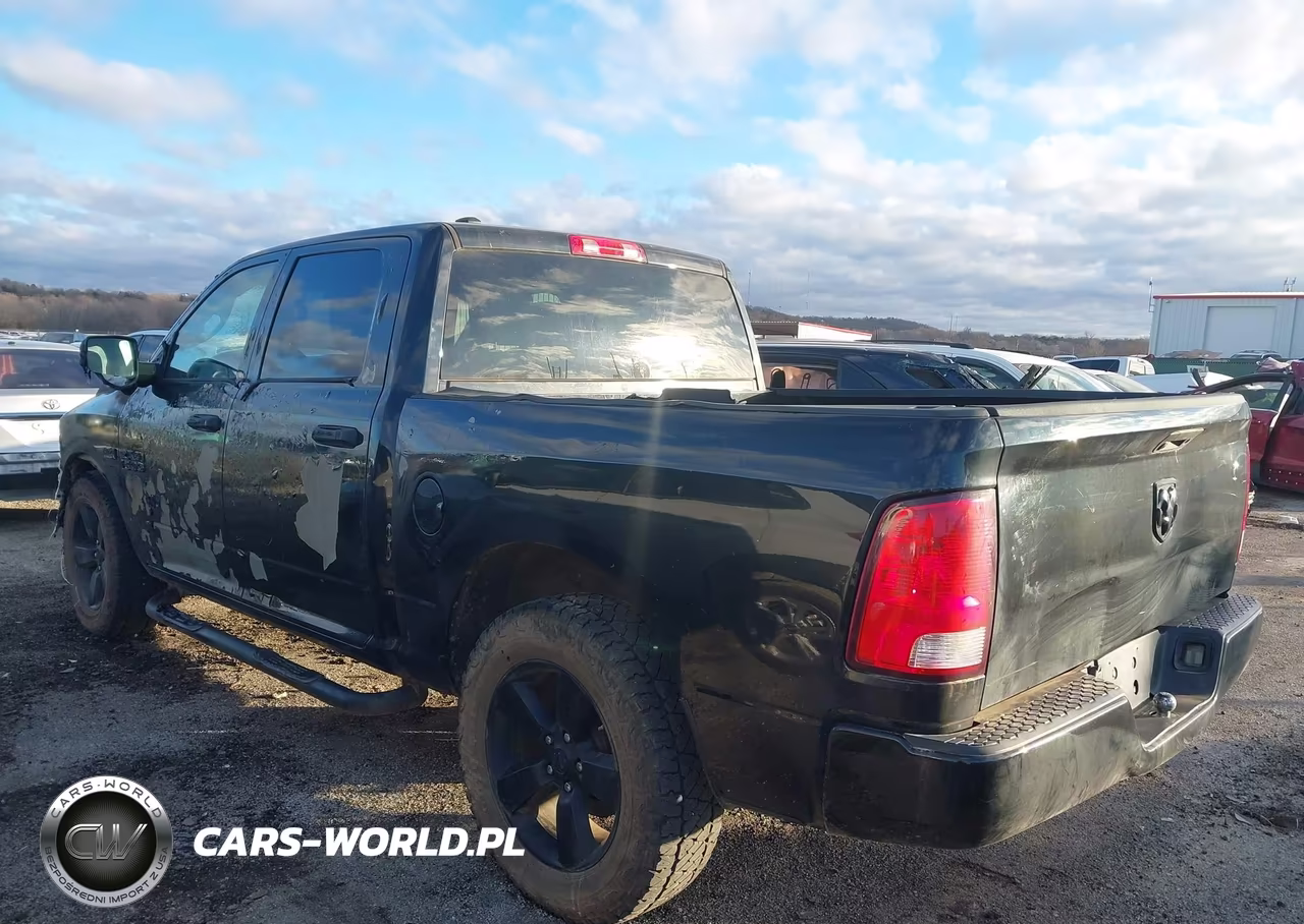 2018 Ram 1500 Express 4X2 5'7 Box VIN:1C6RR6KT3JS295311 - 3