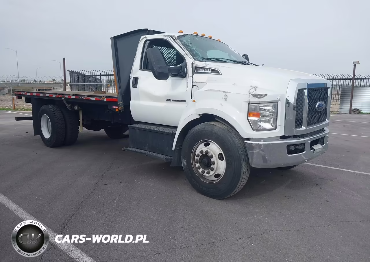 2018 Ford F-650 Diesel