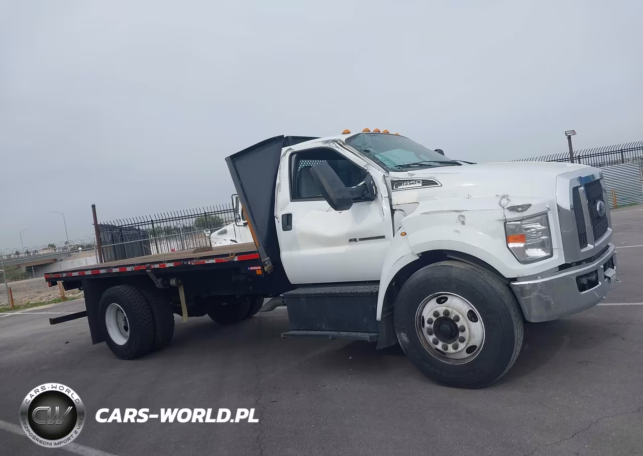 2018 Ford F-650 Diesel VIN:1FDNF6DC6JDF04523 - 13