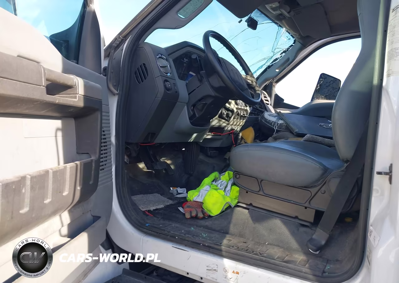 2018 Ford F-650 Diesel VIN:1FDNF6DC6JDF04523 - 7