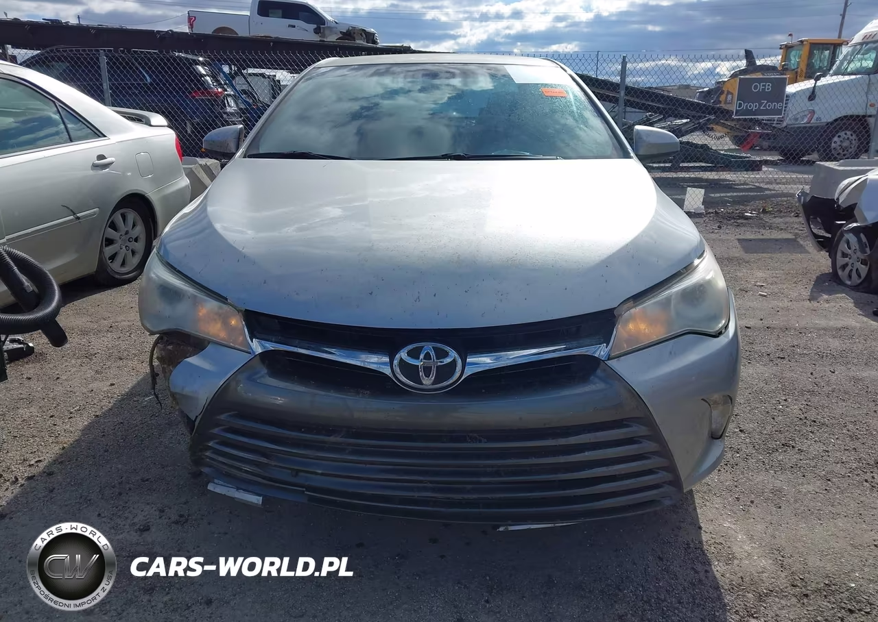 2016 Toyota Camry Le VIN:4T4BF1FK2GR567160 - 12