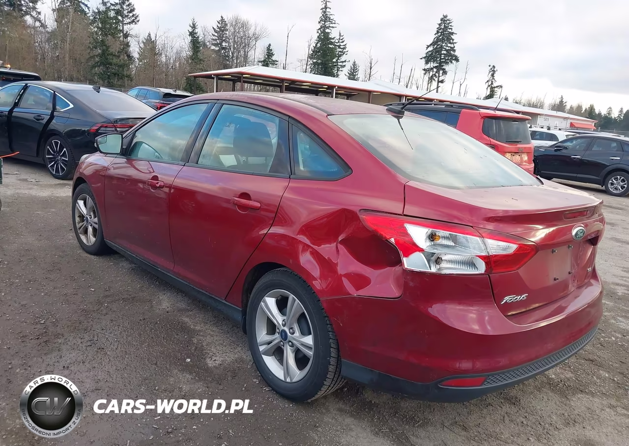 2014 Ford Focus Se VIN:1FADP3F26EL238339 - 3