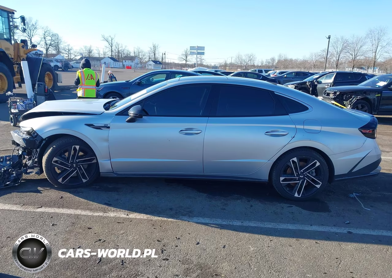 2025 Hyundai Sonata N Line VIN:KMHL54JC8SA505792 - 14