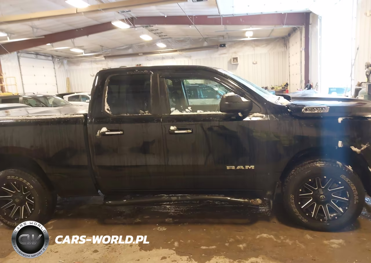 2020 Ram 1500 Big Horn 4X4 6'4 Box VIN:1C6SRFBT9LN218042 - 13