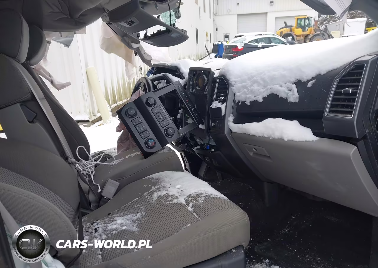 2019 Ford F-150 Xlt VIN:1FTEW1E57KKC73409 - 5