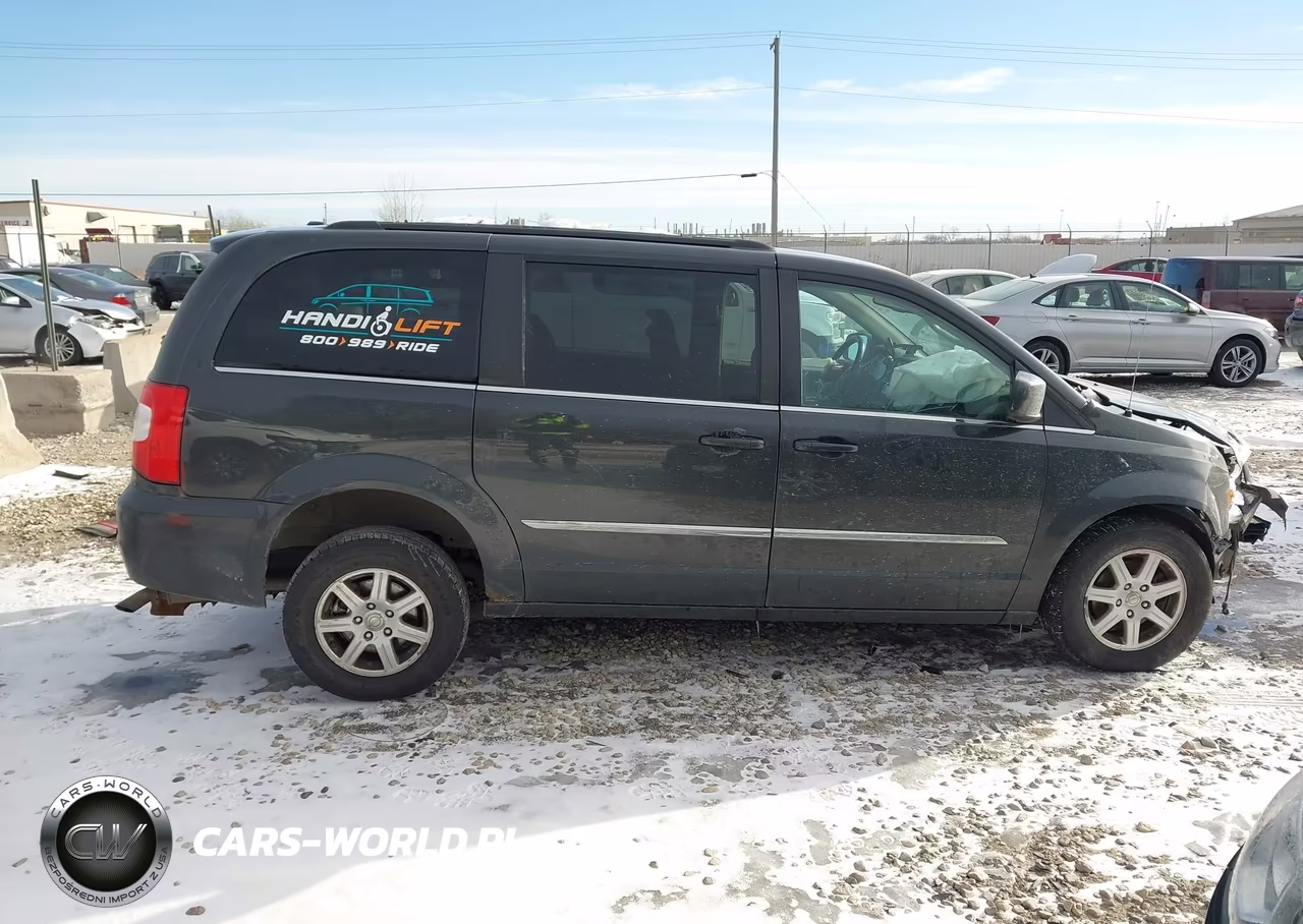 2012 Chrysler Town & Country Touring VIN:2C4RC1BG5CR127111 - 14
