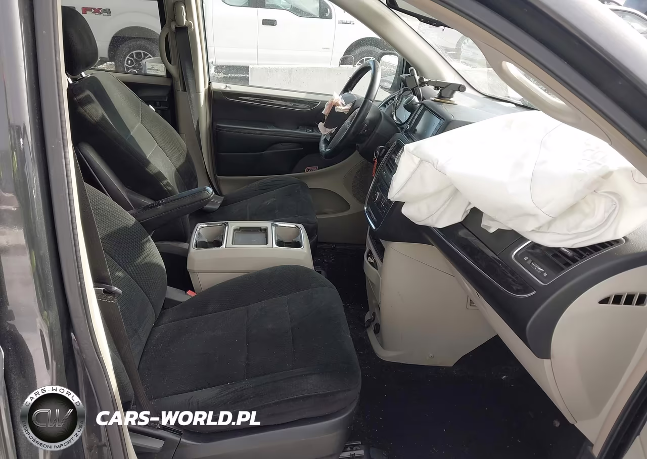 2012 Chrysler Town & Country Touring VIN:2C4RC1BG5CR127111 - 5