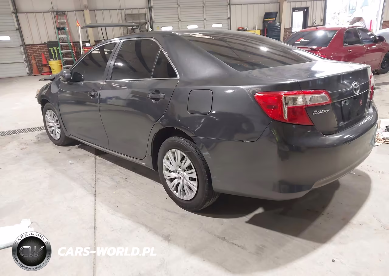 2012 Toyota Camry Le VIN:4T1BF1FK3CU136041 - 3