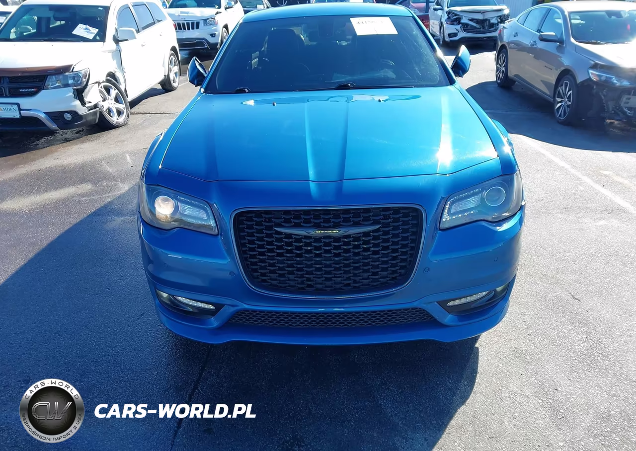2022 Chrysler 300 Touring L VIN:2C3CCADG8NH221872 - 13