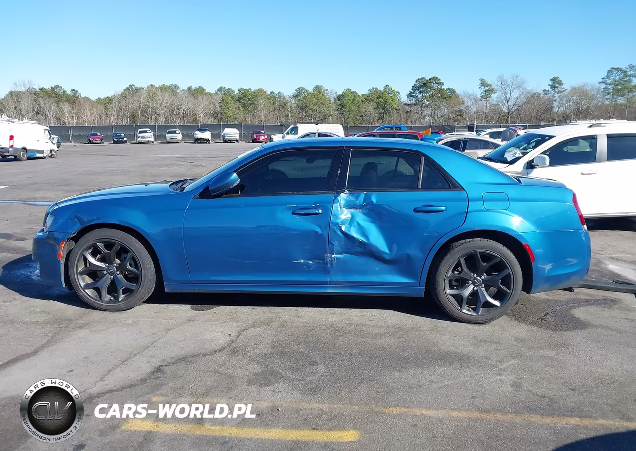 2022 Chrysler 300 Touring L VIN:2C3CCADG8NH221872 - 15