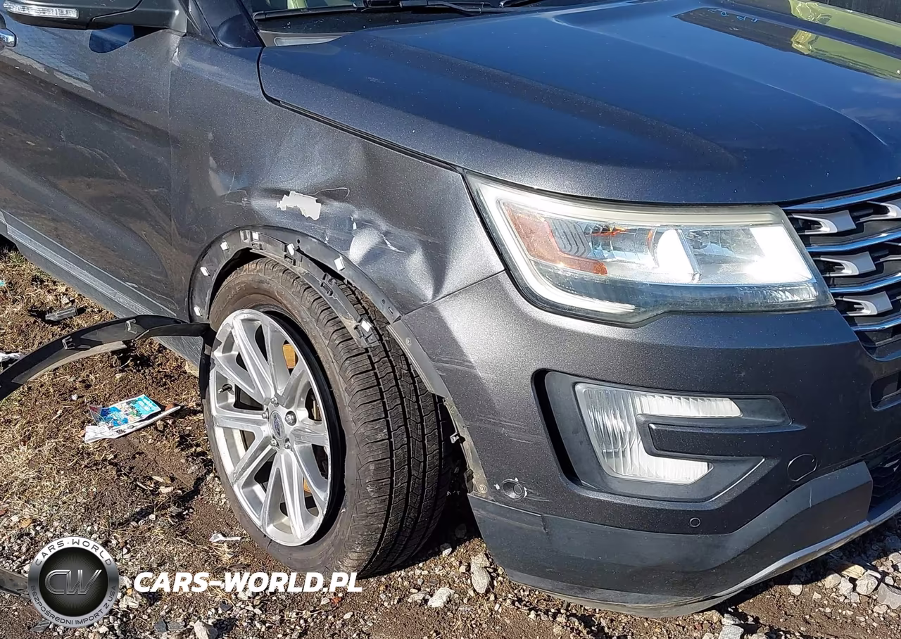2016 Ford Explorer Limited VIN:1FM5K8F81GGB79643 - 6