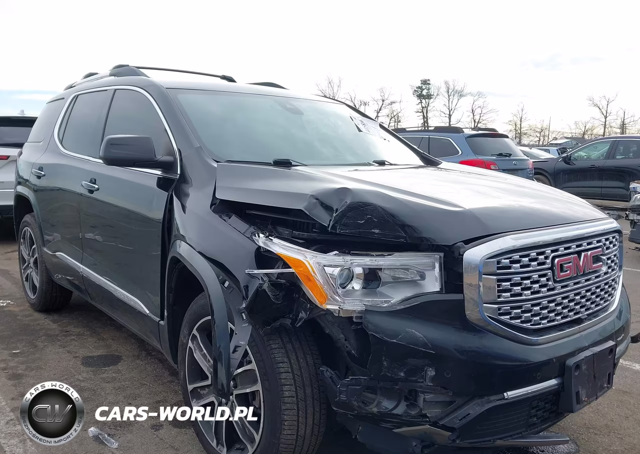 2017 GMC Acadia Denali – zdjęcie 1 z 16