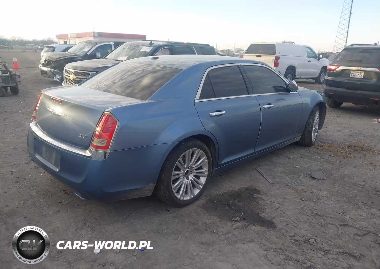 2011 Chrysler 300 Limited VIN:2C3CA5CG0BH554822 - 4